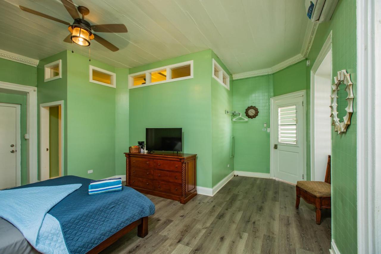 מלון Frederiksted Victoria House מראה חיצוני תמונה