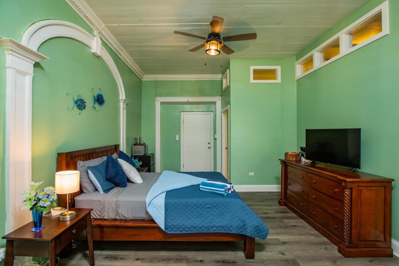 מלון Frederiksted Victoria House מראה חיצוני תמונה