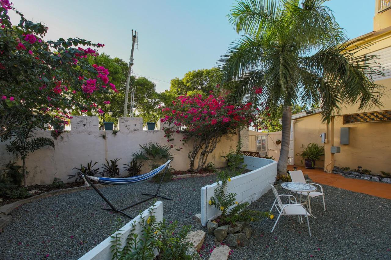 מלון Frederiksted Victoria House מראה חיצוני תמונה