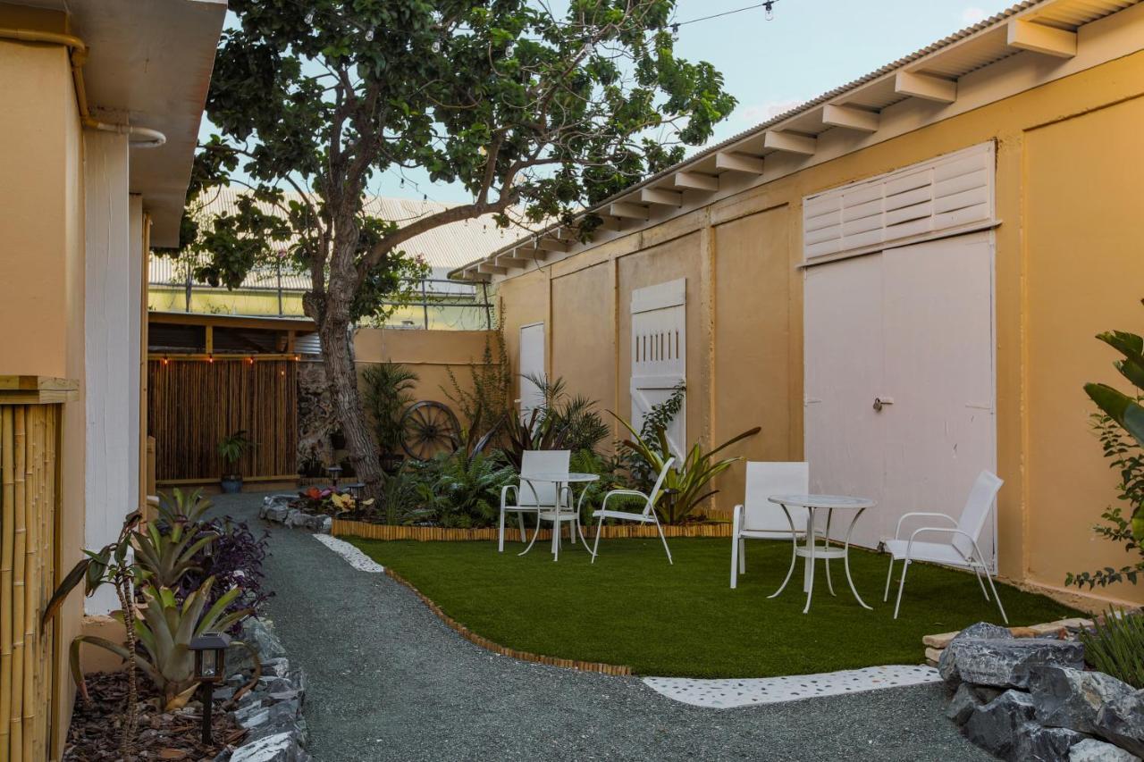 מלון Frederiksted Victoria House מראה חיצוני תמונה