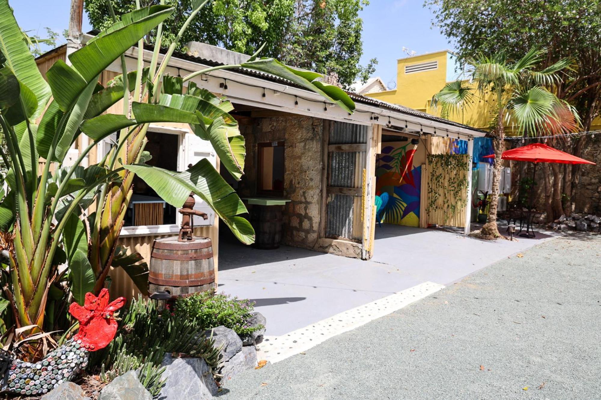 מלון Frederiksted Victoria House מראה חיצוני תמונה